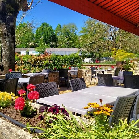 Le Relais De Boralde Hotel Espalion Bagian luar foto