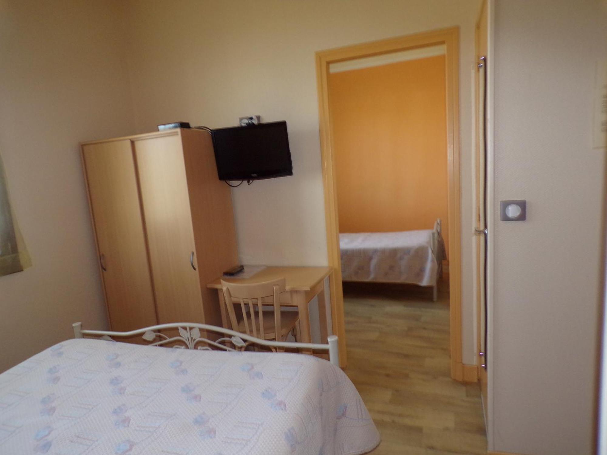 Le Relais De Boralde Hotel Espalion Bagian luar foto