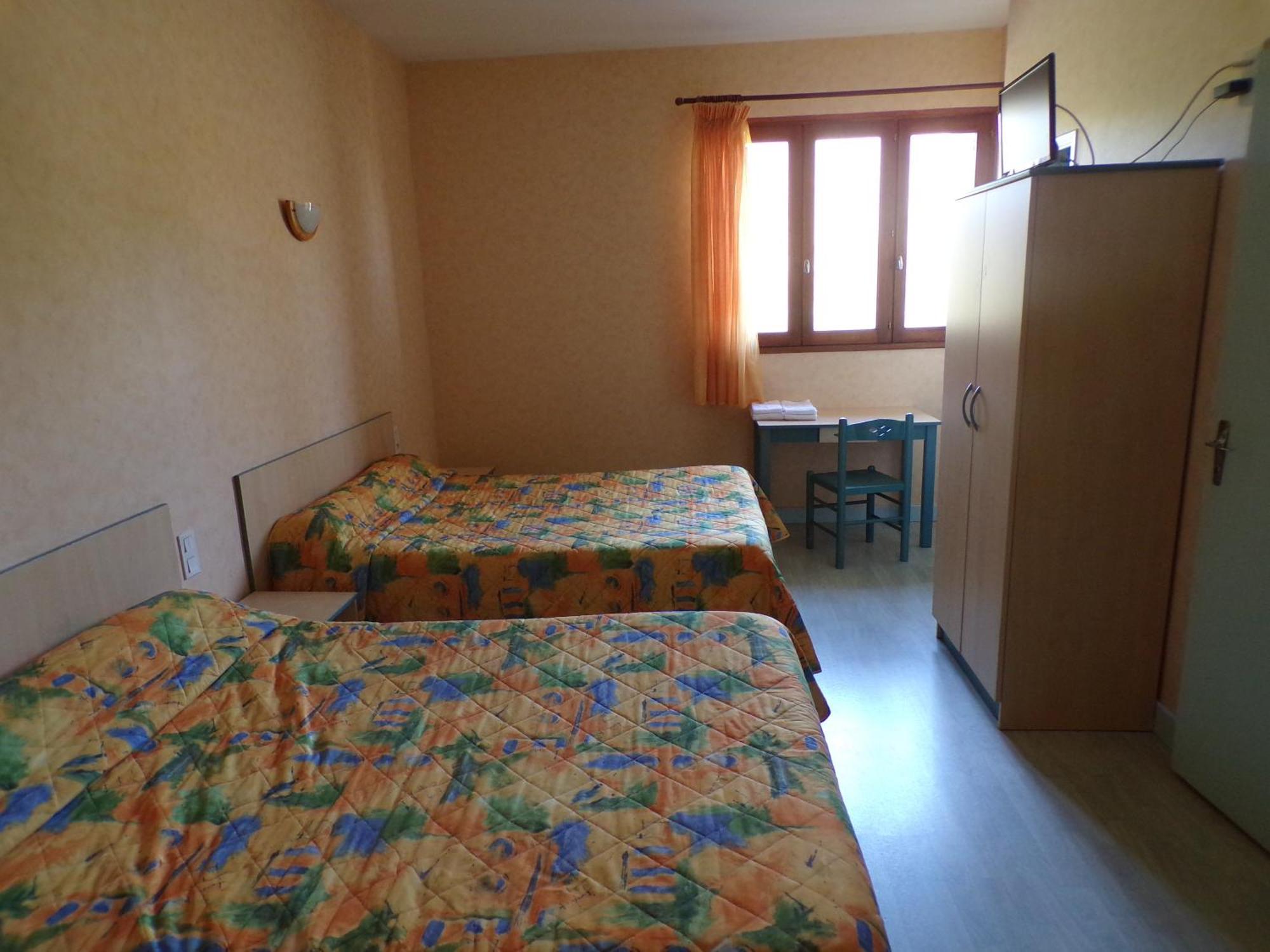 Le Relais De Boralde Hotel Espalion Bagian luar foto